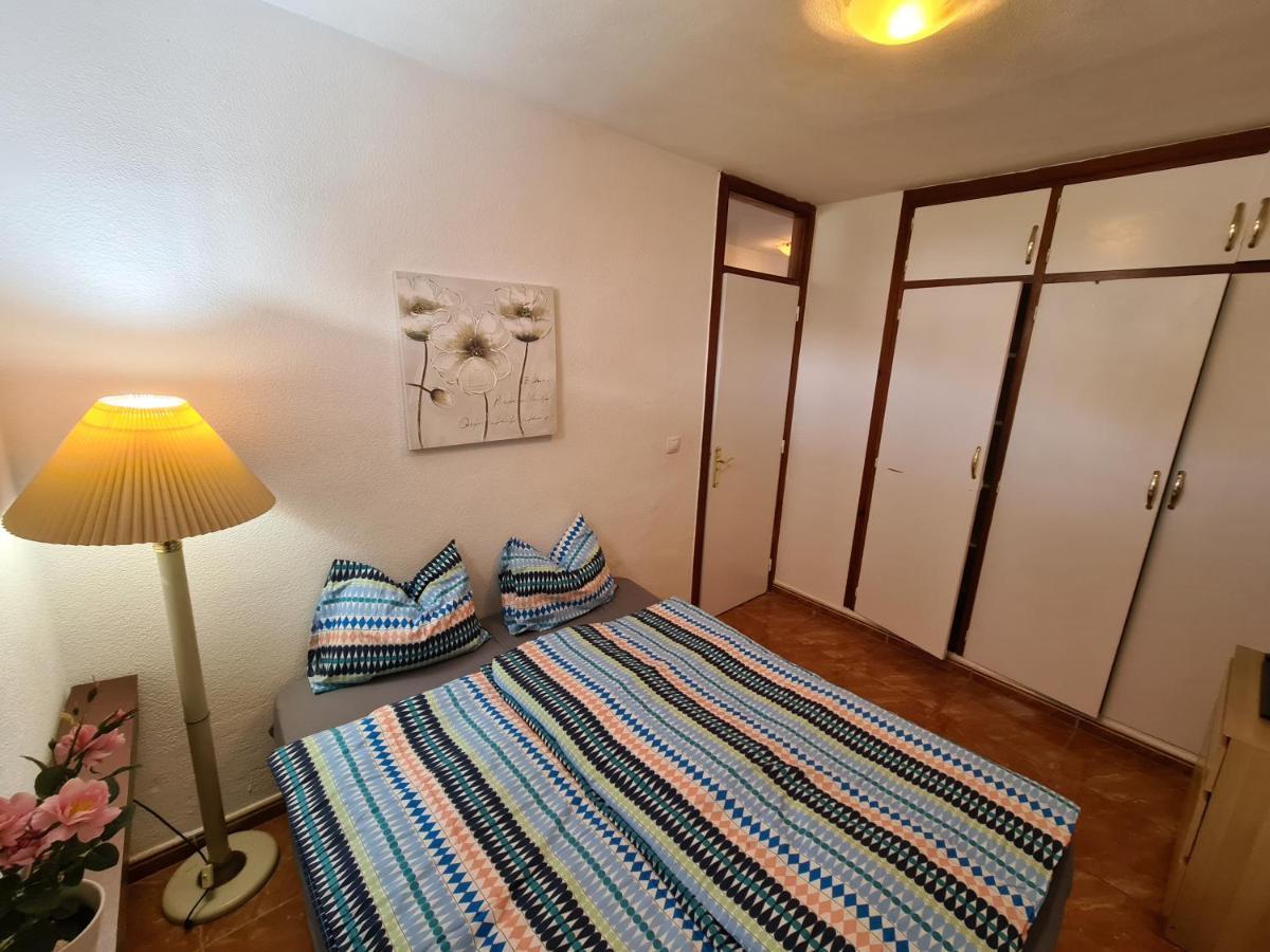 Vida Loca Only 190 Meters To The Sea, Balcony, Sea View, Pool, Wifi Apartment Playa Fanabe Luaran gambar