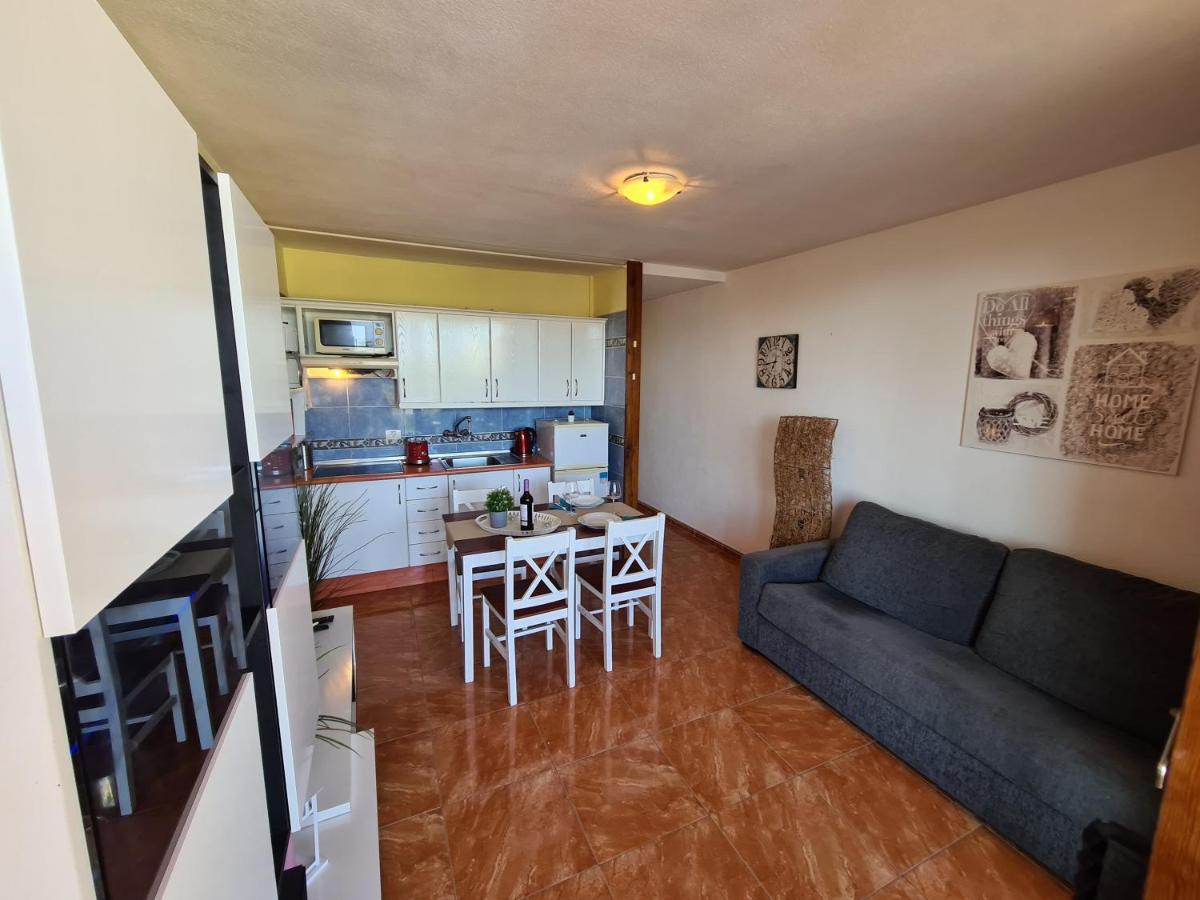 Vida Loca Only 190 Meters To The Sea, Balcony, Sea View, Pool, Wifi Apartment Playa Fanabe Luaran gambar